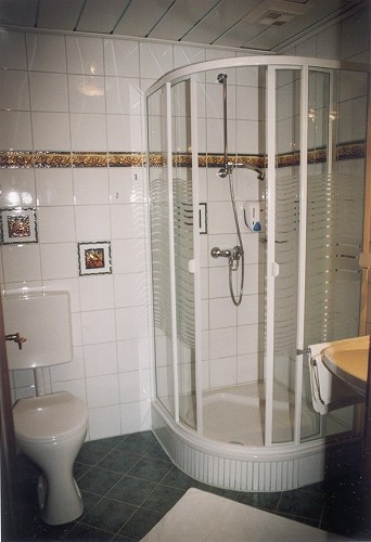 Zimmer 4, Badezimmer